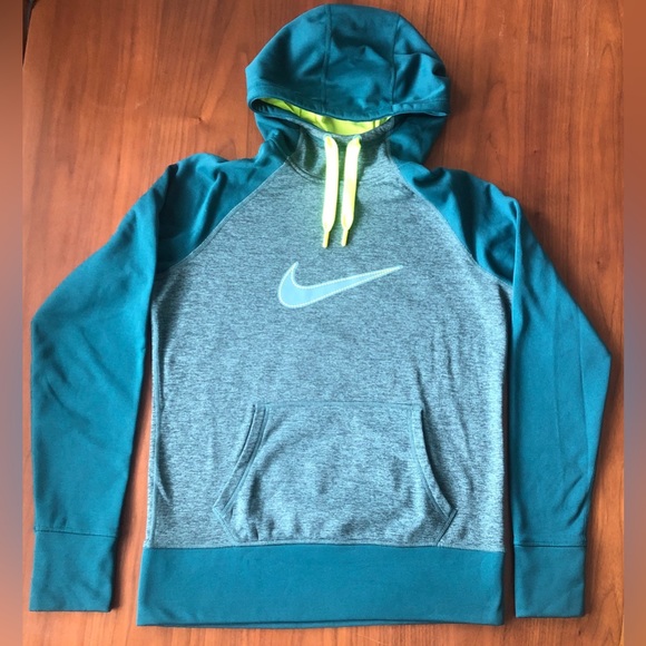 Nike Therma-Fit Hoodie Ladies Size Medium with Neon Green Details - Picture 2 of 8